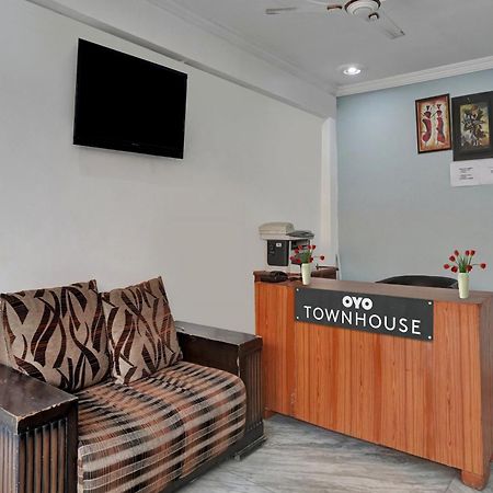 Hotel Collection O Samira Residency Near Botanic Garden Of Indian Republic Noida Exterior foto