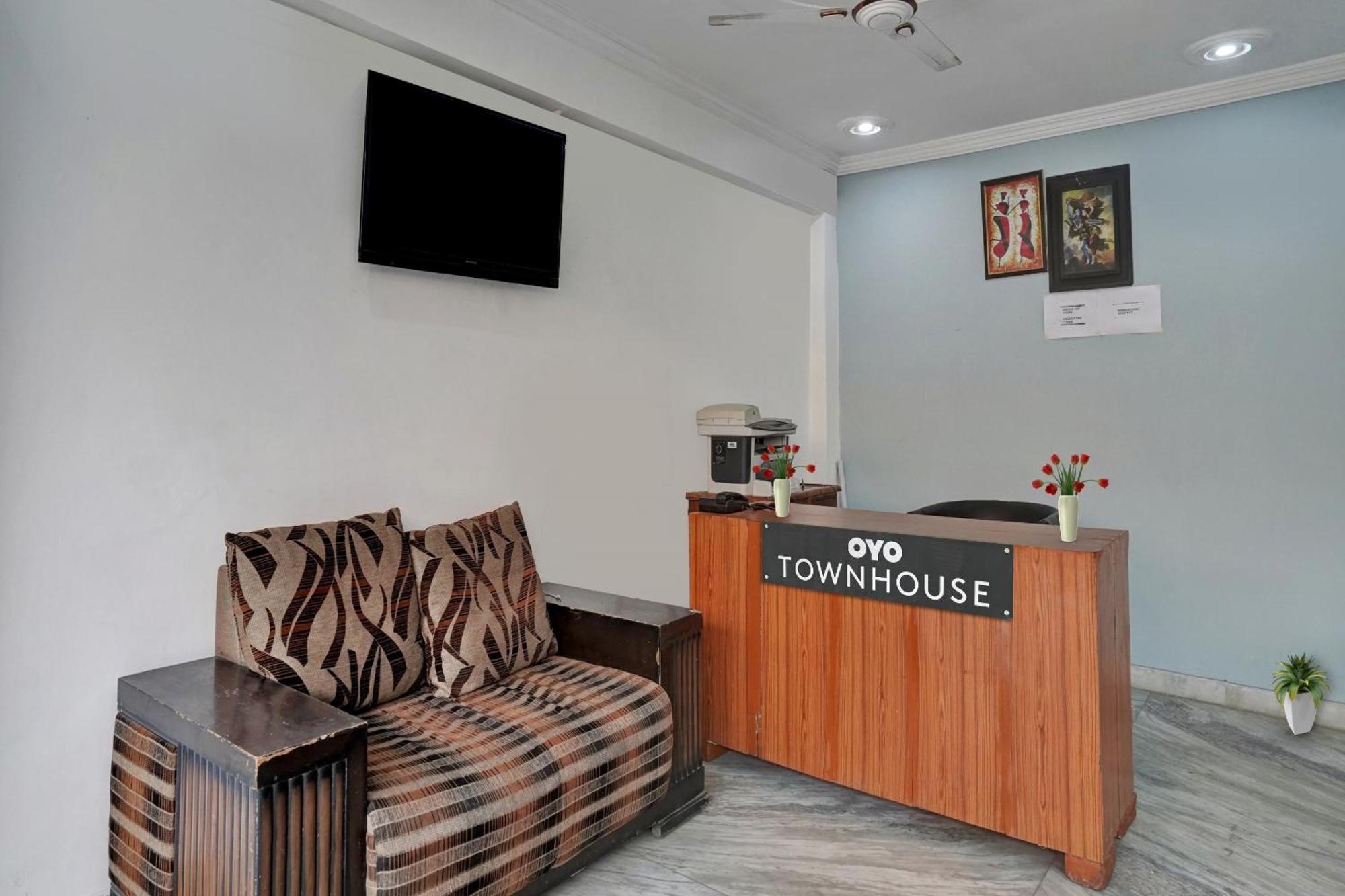 Hotel Collection O Samira Residency Near Botanic Garden Of Indian Republic Noida Exterior foto